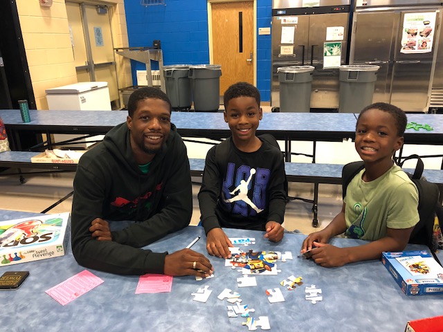 Dieterich Elementary School families enjoyed our SEL sponsored Family Game Night.