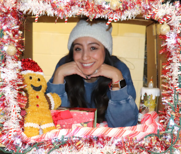 Happy Holidays from Ms. Flores!